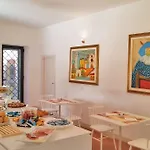 Giotto & בית כפרי *